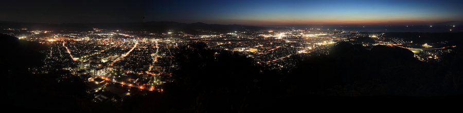 久松山 夜景を見るためのナイトハイキングコース